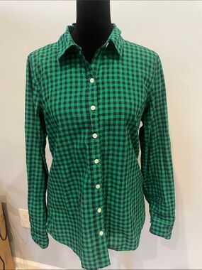 crown & ivy Green and Navy Gingham Button-Up Shirt